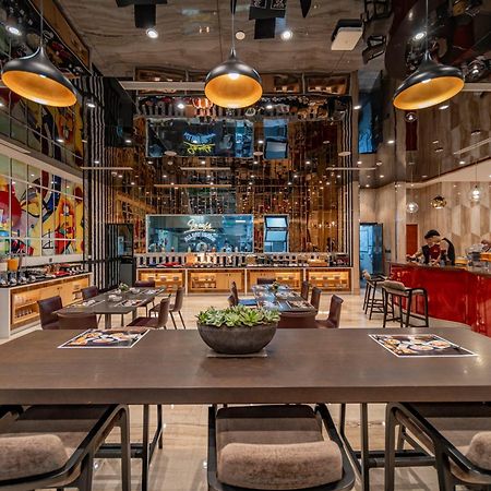 Sherwood Suites Хошимін Екстер'єр фото