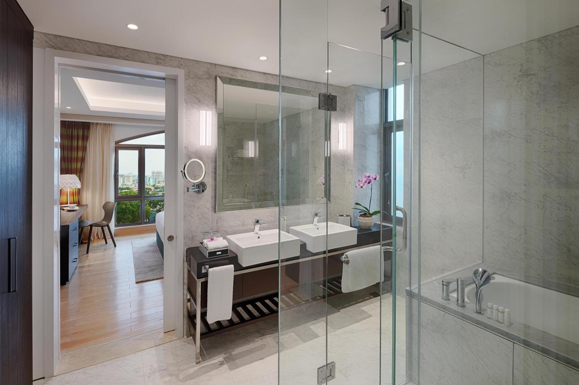 Sherwood Suites Хошимін Екстер'єр фото