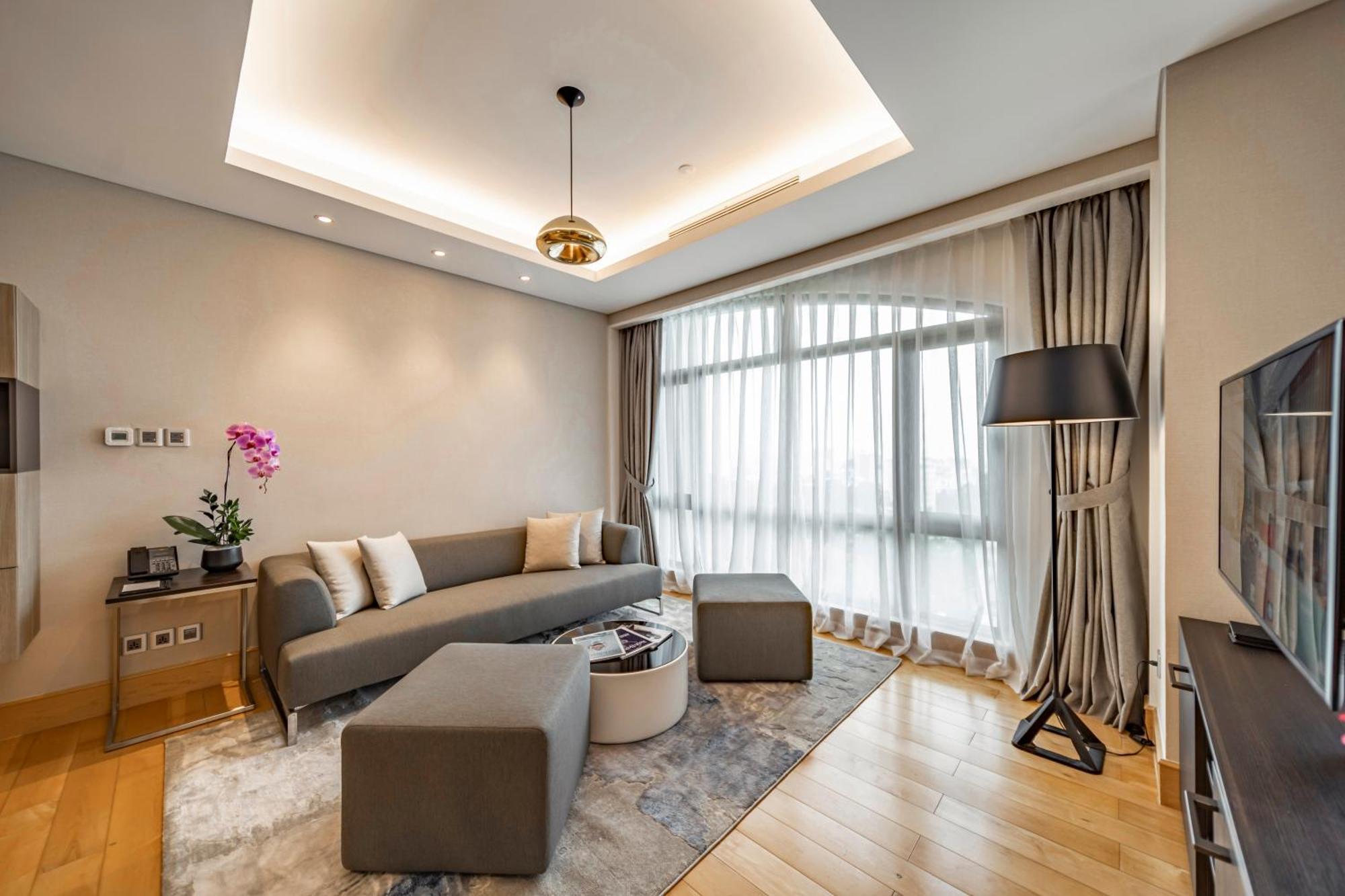 Sherwood Suites Хошимін Екстер'єр фото