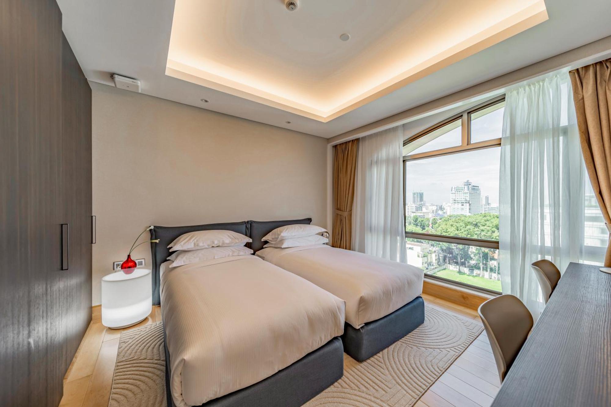 Sherwood Suites Хошимін Екстер'єр фото