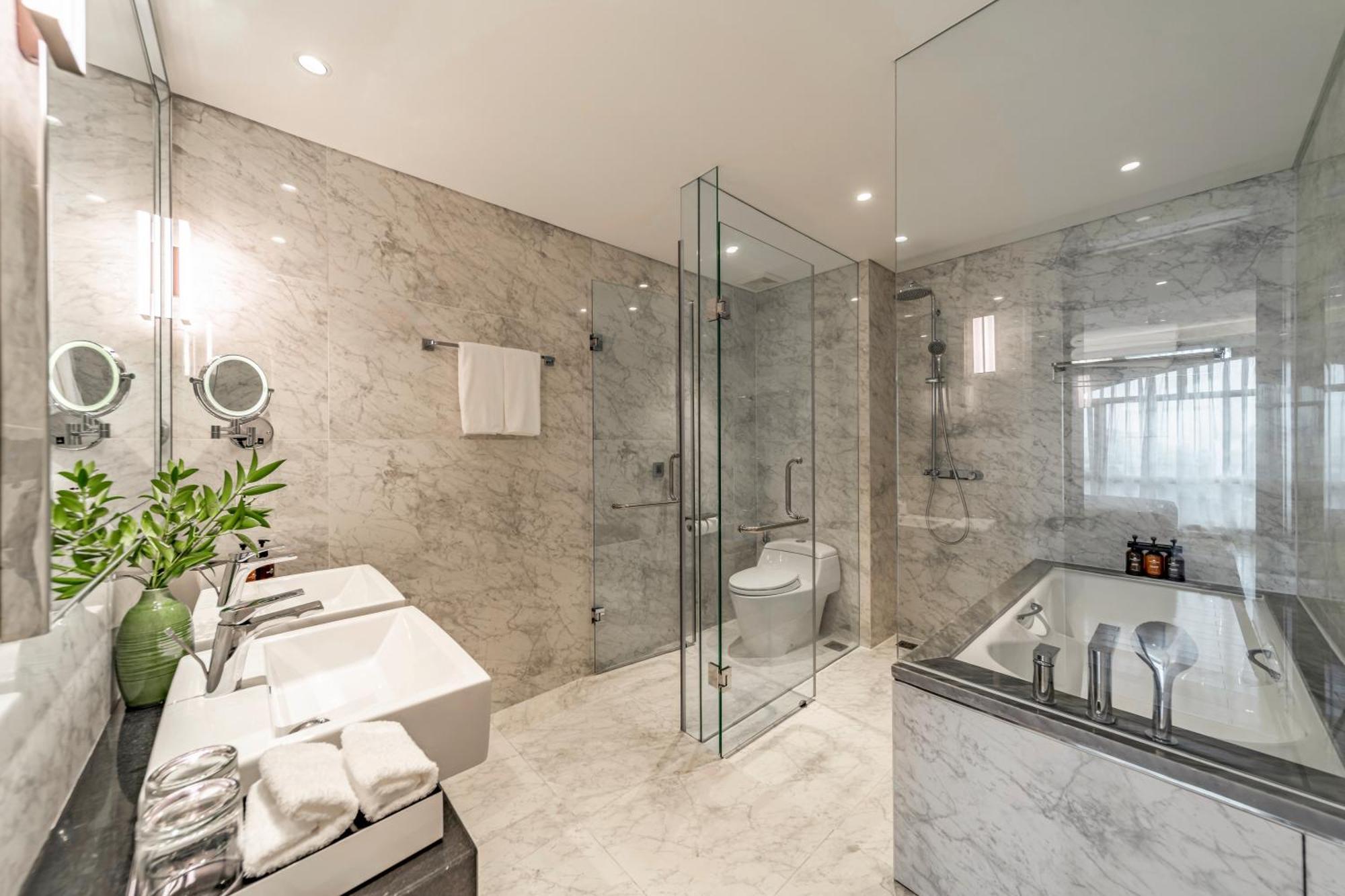 Sherwood Suites Хошимін Екстер'єр фото