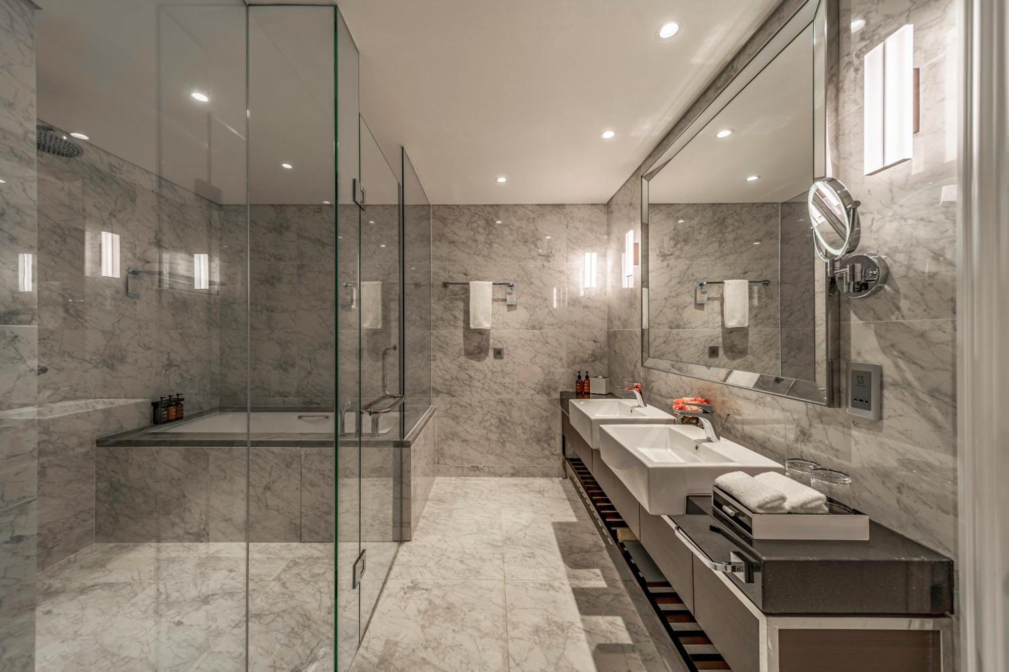 Sherwood Suites Хошимін Екстер'єр фото