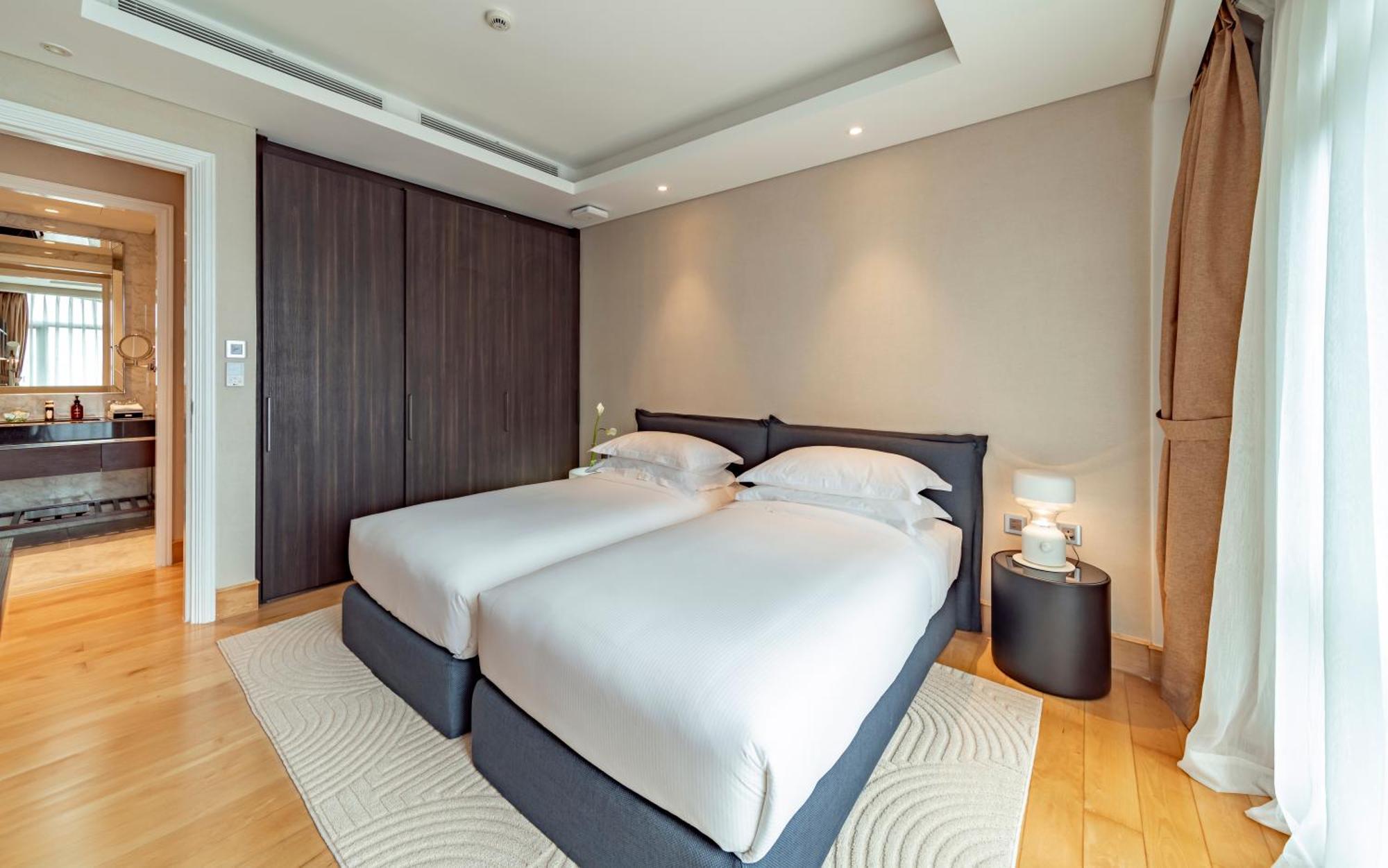 Sherwood Suites Хошимін Екстер'єр фото